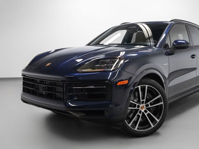 2026 Porsche Cayenne E-Hybrid Base
