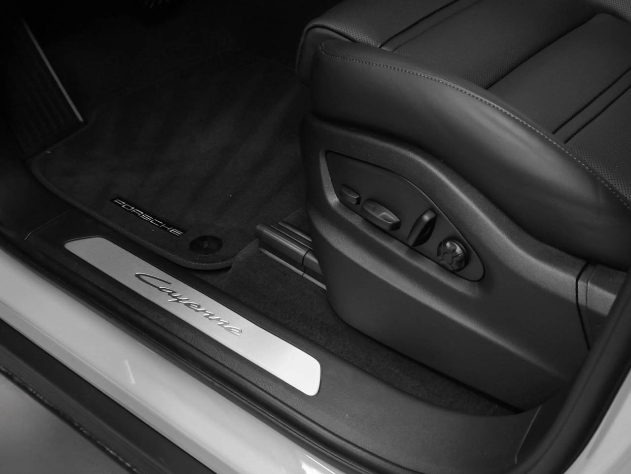 2026 Porsche Cayenne Cayenne E-Hybrid