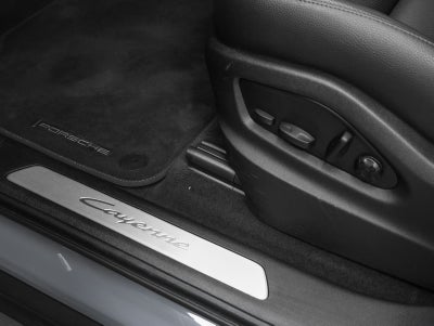 2024 Porsche Cayenne Cayenne E-Hybrid (MY24)