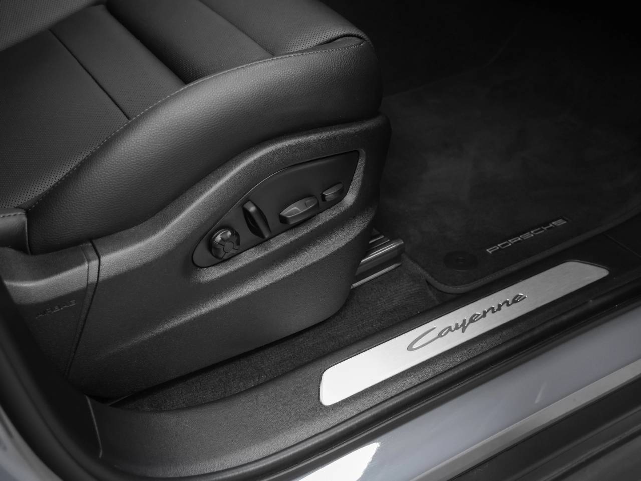 2024 Porsche Cayenne Cayenne E-Hybrid (MY24)