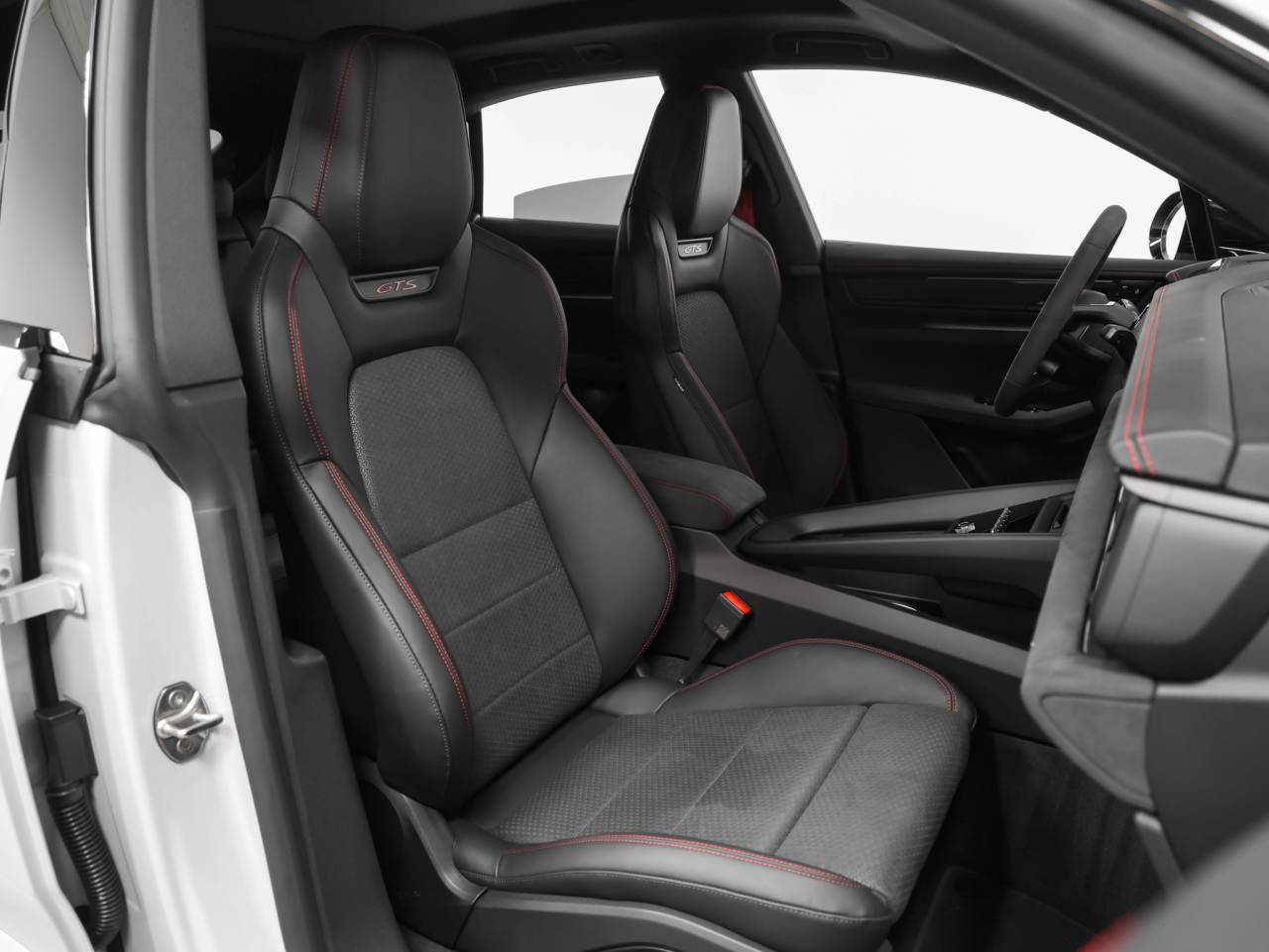 2026 Porsche Macan GTS Electric