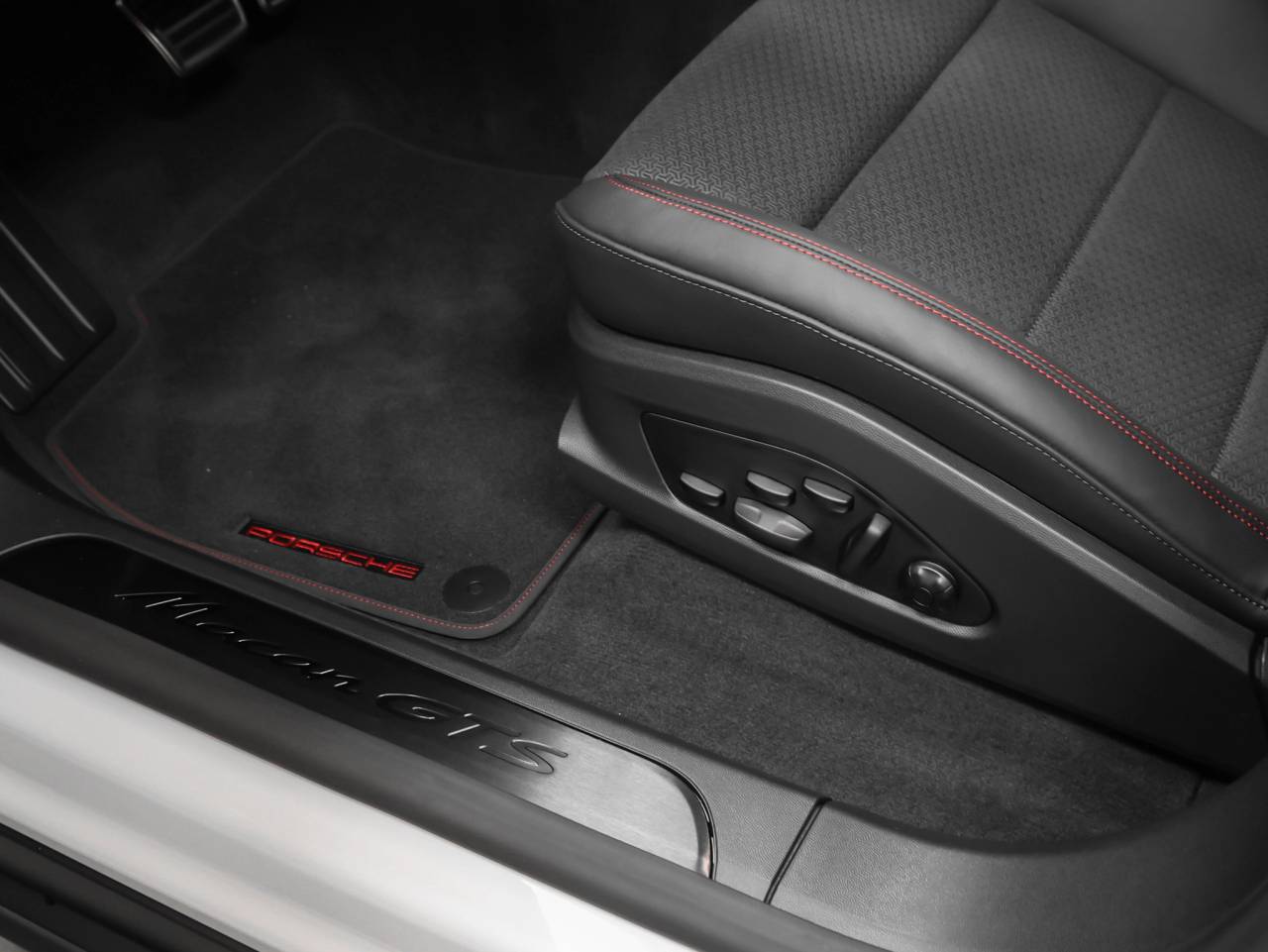 2026 Porsche Macan GTS Electric