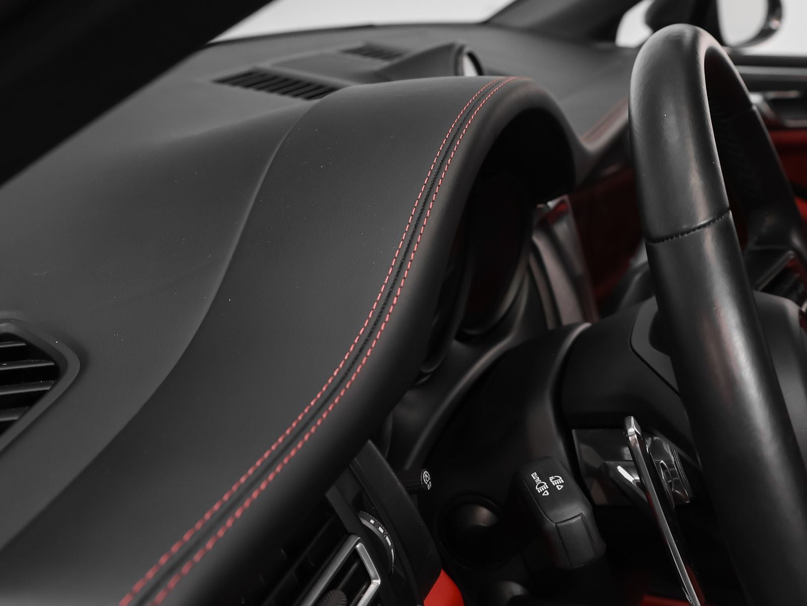 2024 Porsche Macan Macan GTS