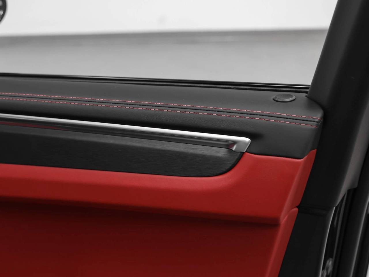 2024 Porsche Macan Macan GTS