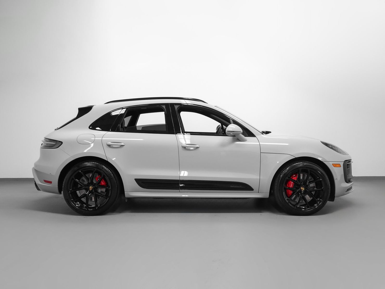 2026 Porsche Macan Macan GTS