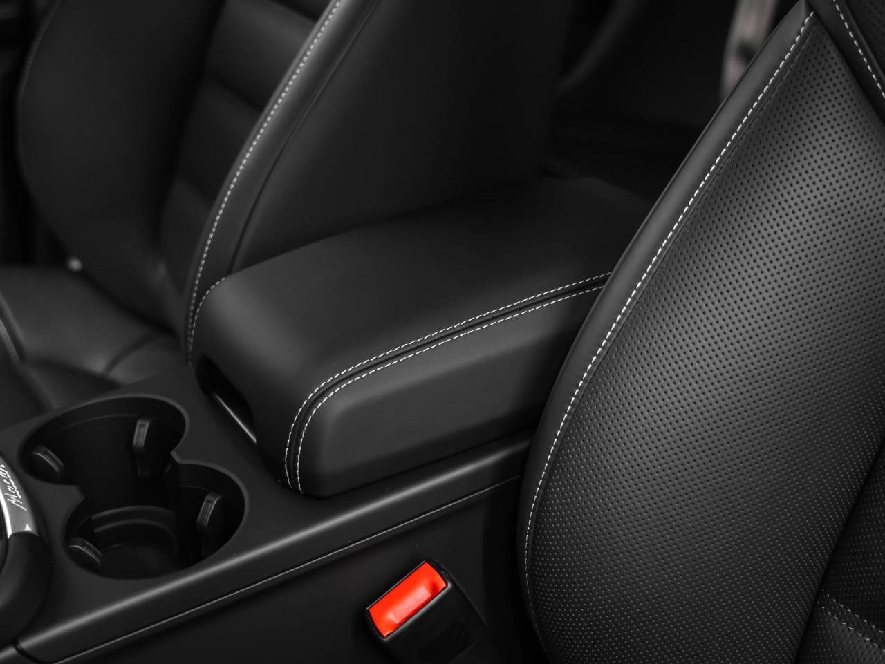 2026 Porsche Macan Macan GTS