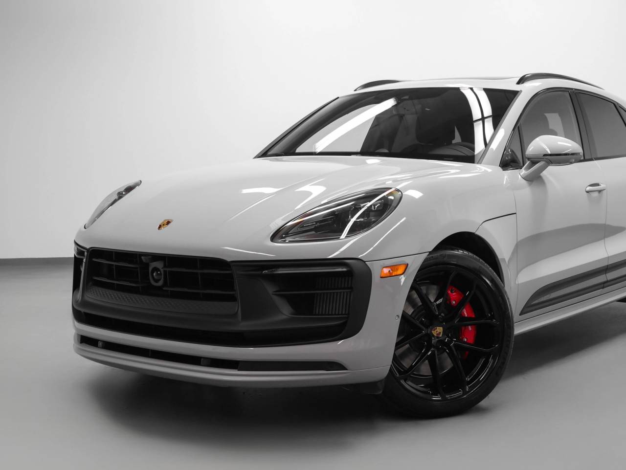 2026 Porsche Macan Macan GTS