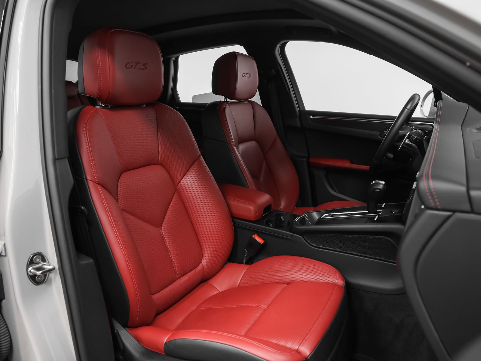 2023 Porsche Macan GTS