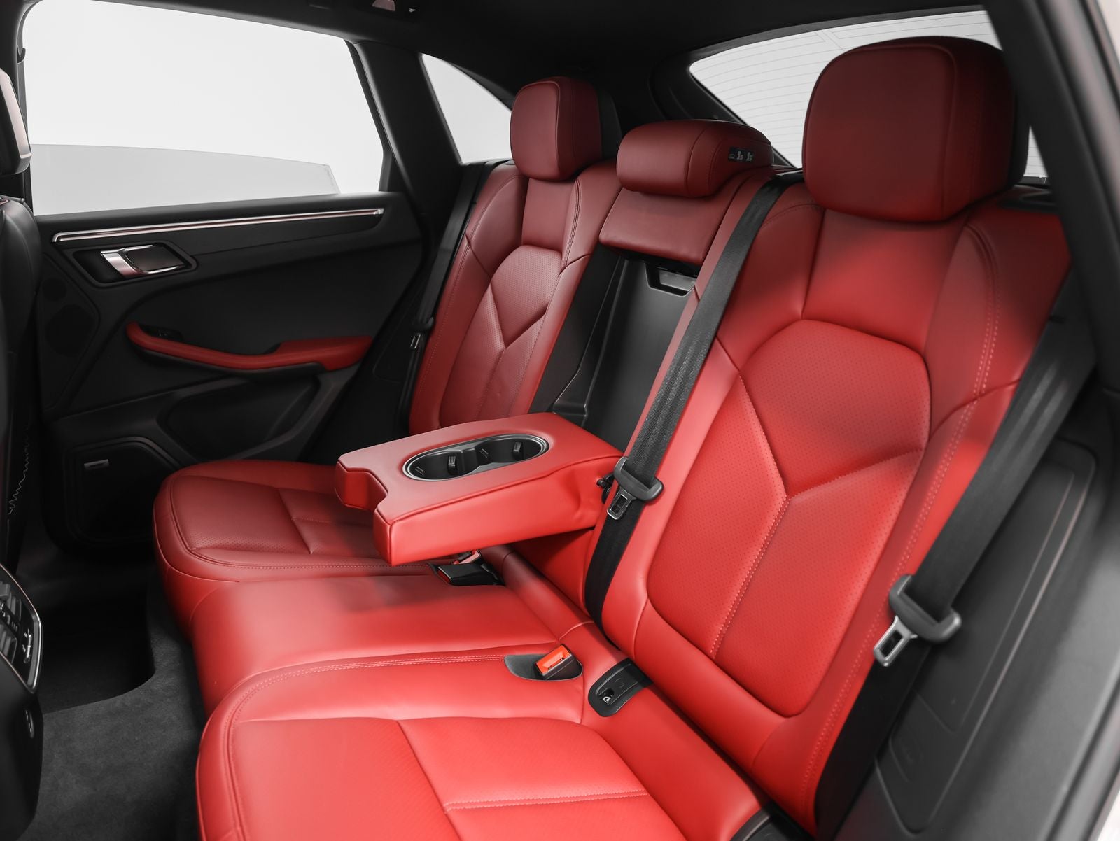 2023 Porsche Macan GTS