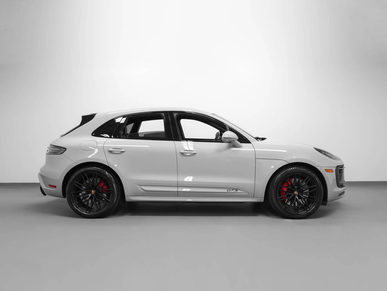 2023 Porsche Macan GTS