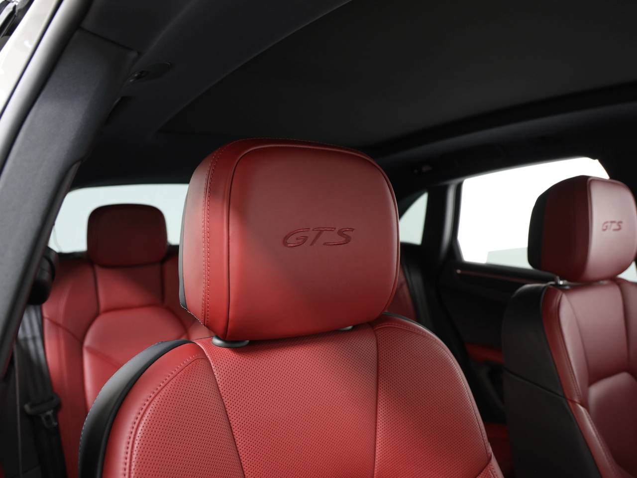 2023 Porsche Macan GTS