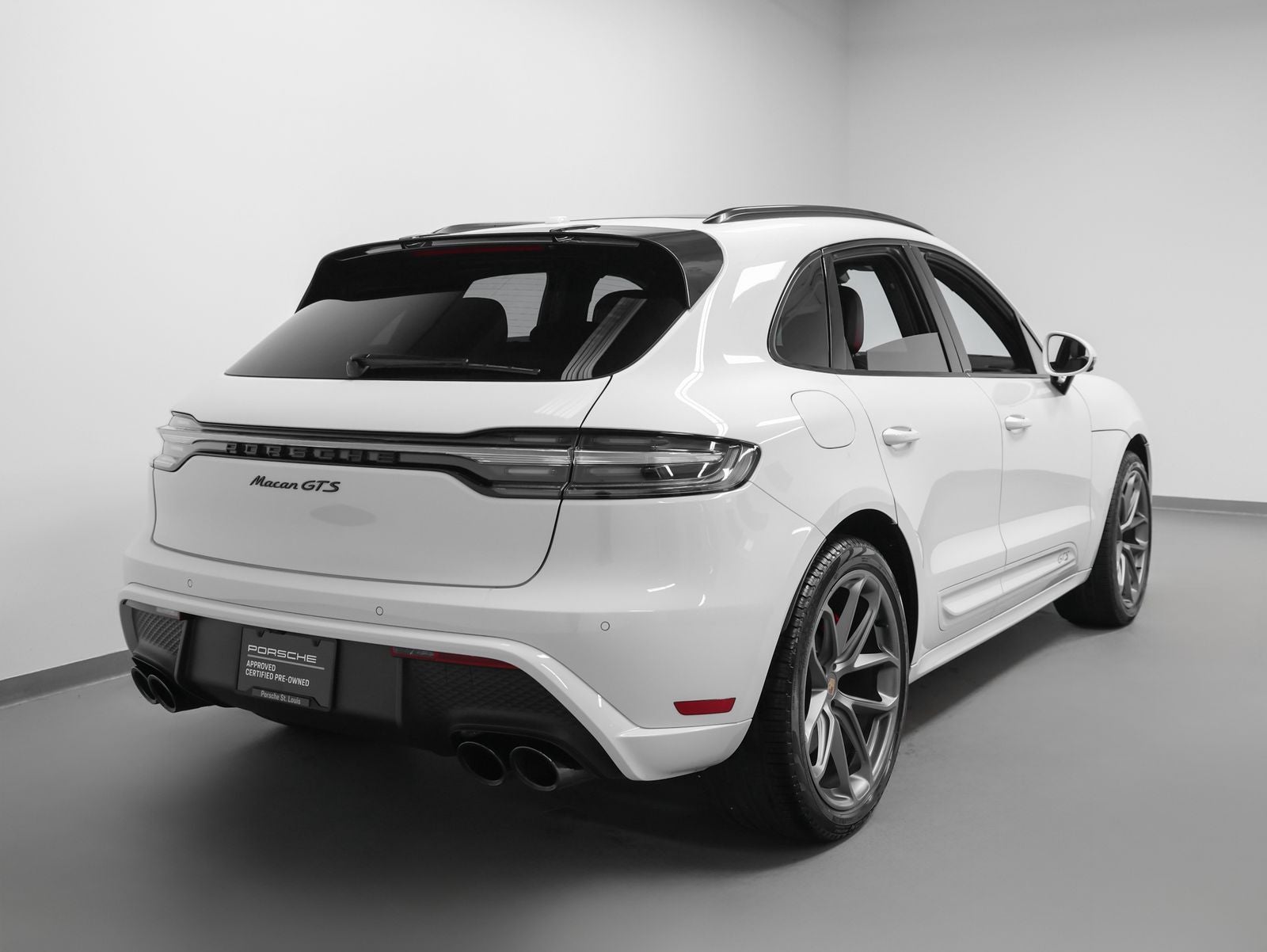 2025 Porsche Macan GTS