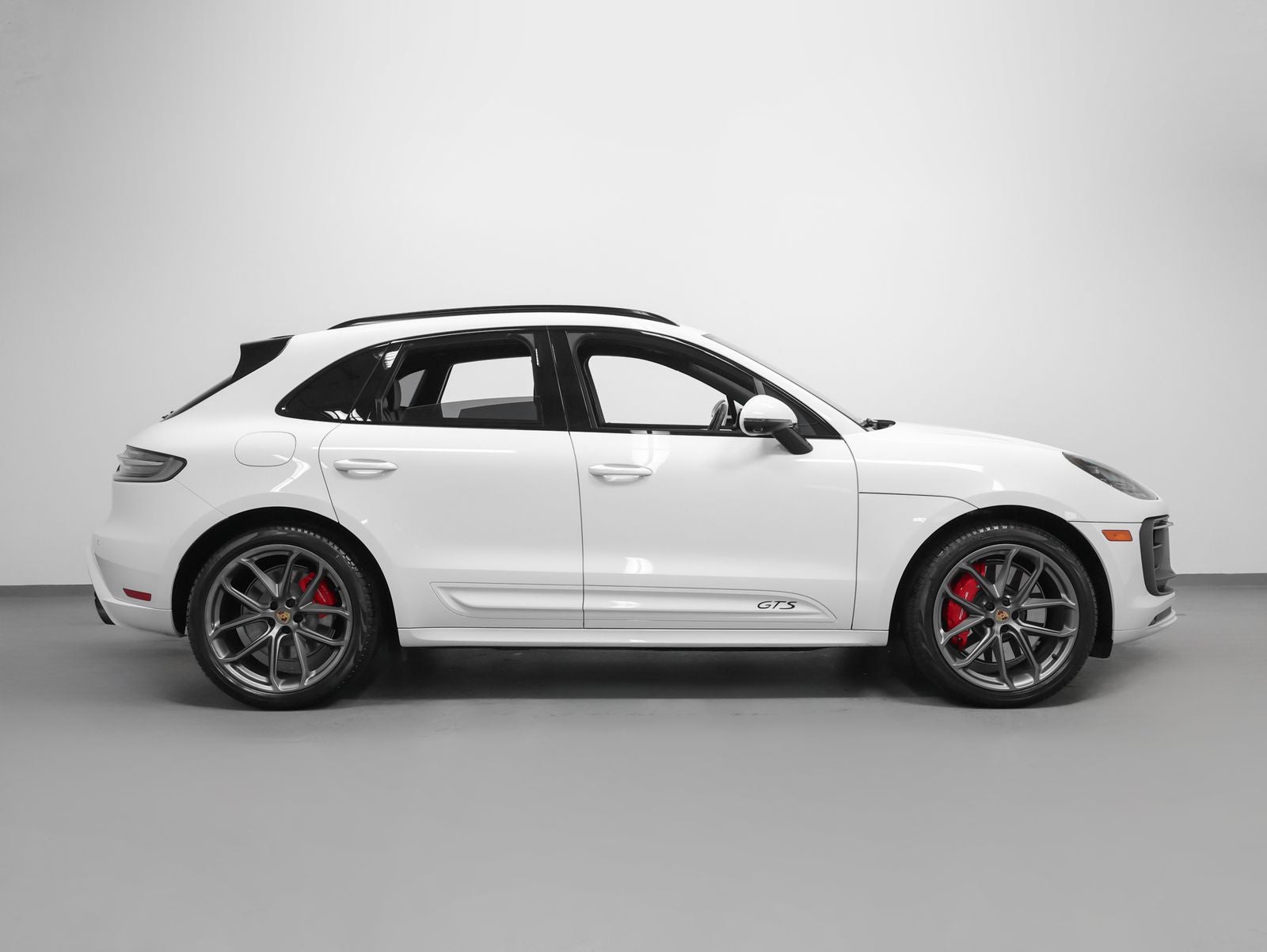 2025 Porsche Macan GTS