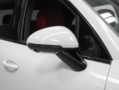 2025 Porsche Macan GTS