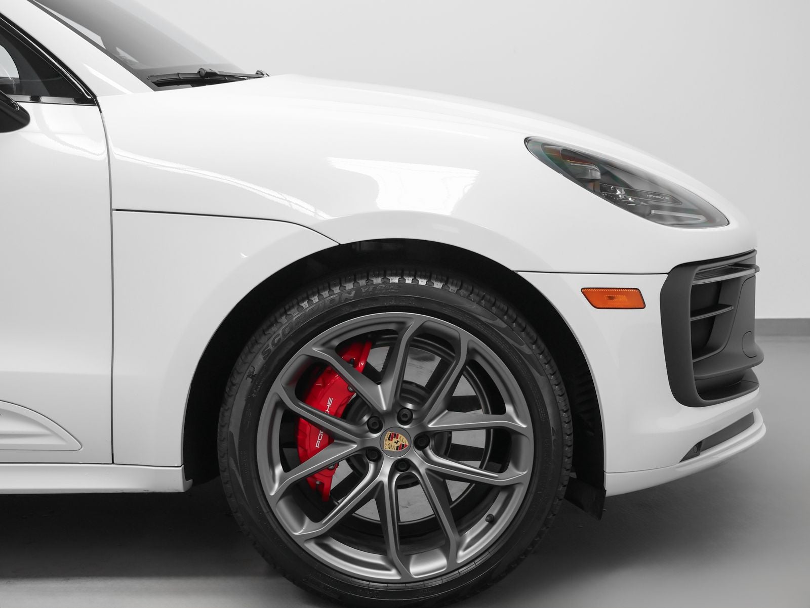 2025 Porsche Macan GTS