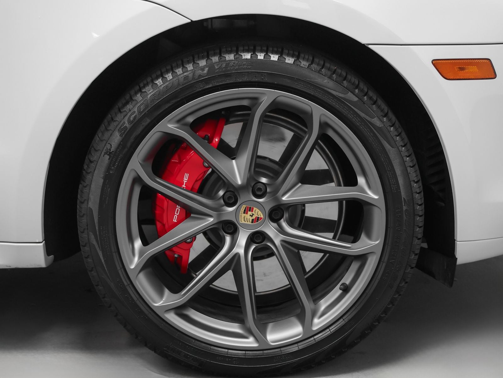 2025 Porsche Macan GTS