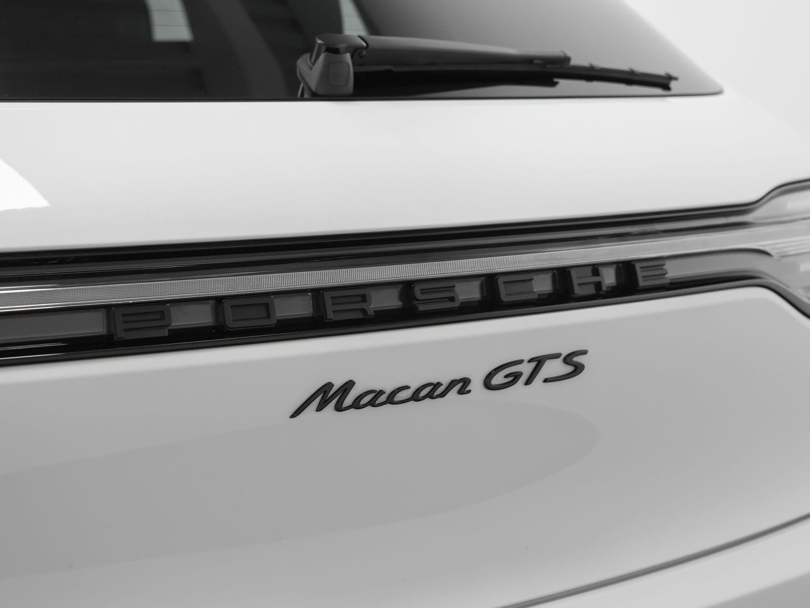 2025 Porsche Macan GTS