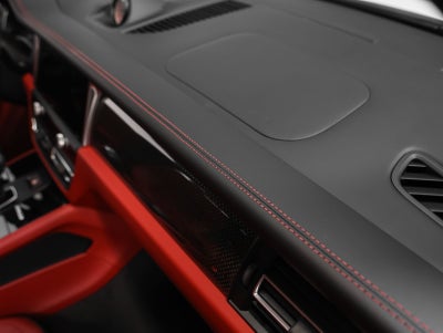 2025 Porsche Macan GTS