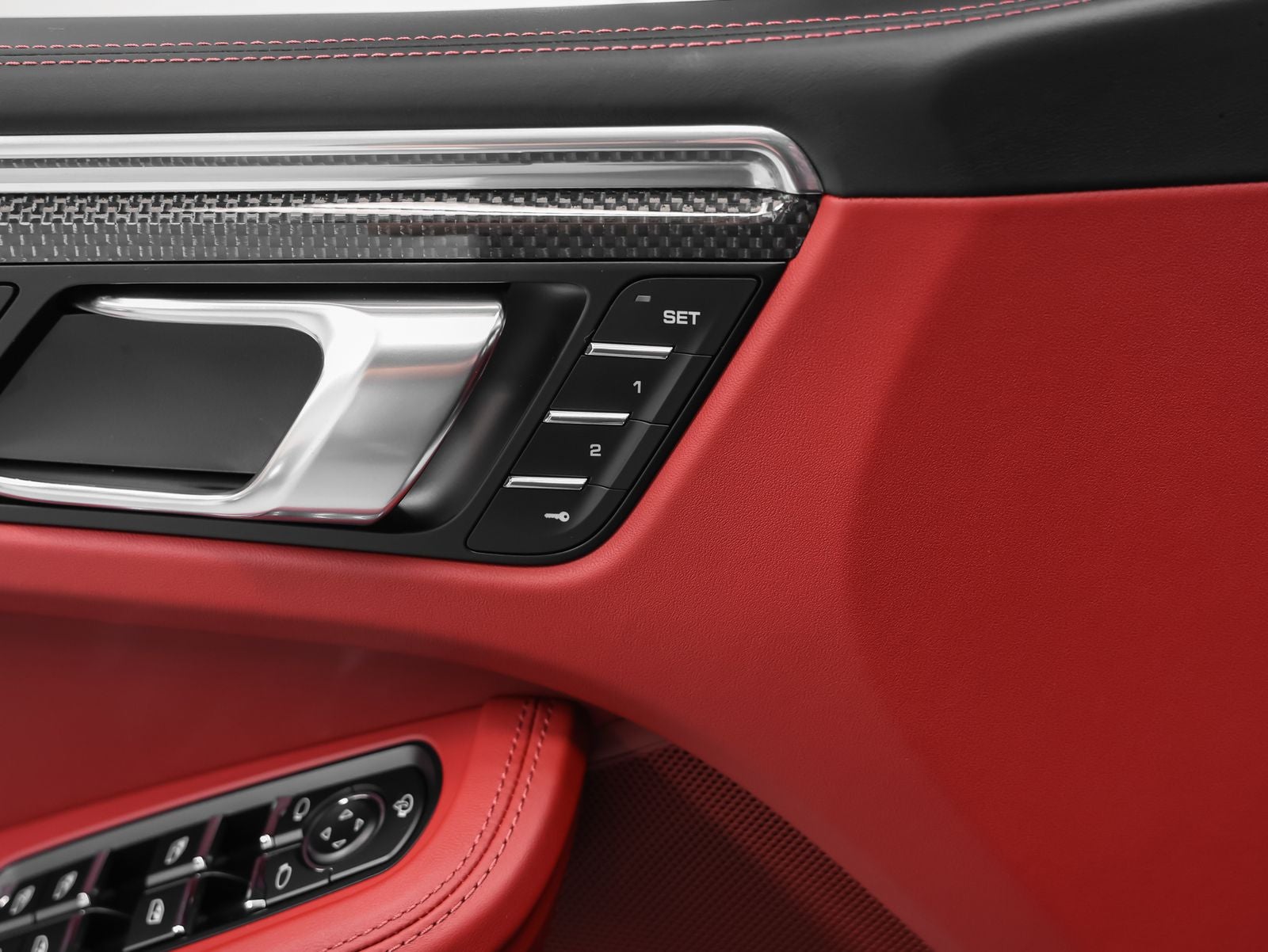 2025 Porsche Macan GTS