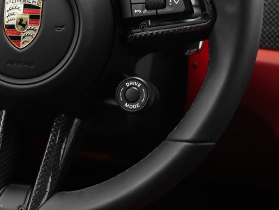 2025 Porsche Macan GTS