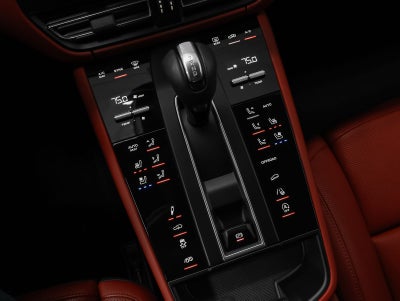 2025 Porsche Macan GTS