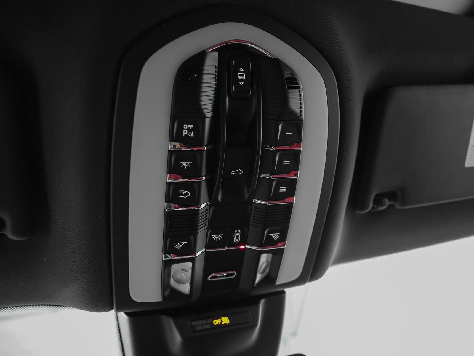 2025 Porsche Macan GTS