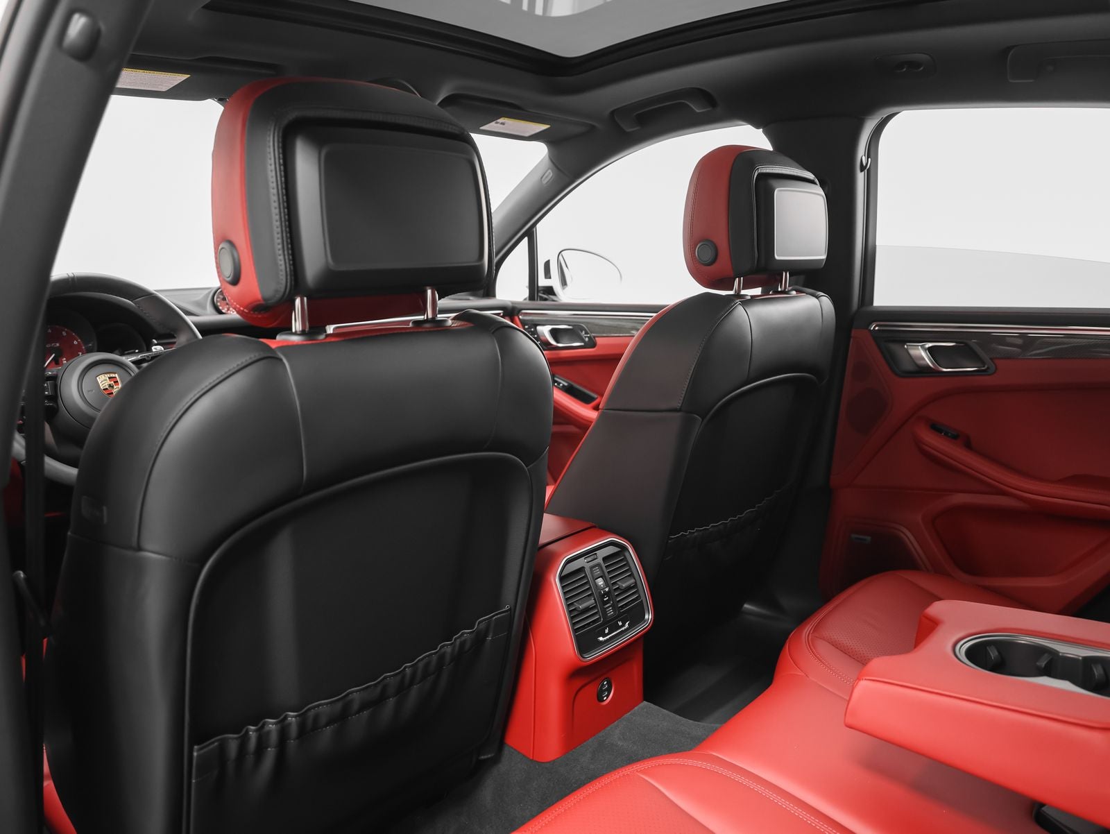 2025 Porsche Macan GTS