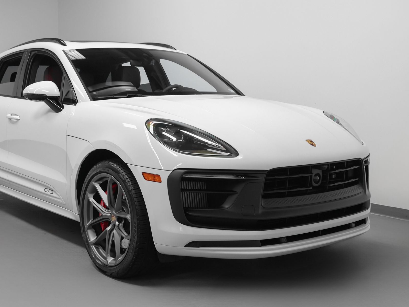 2025 Porsche Macan GTS