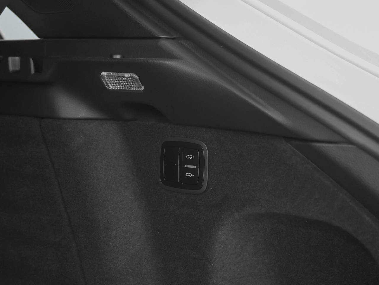 2025 Porsche Macan GTS