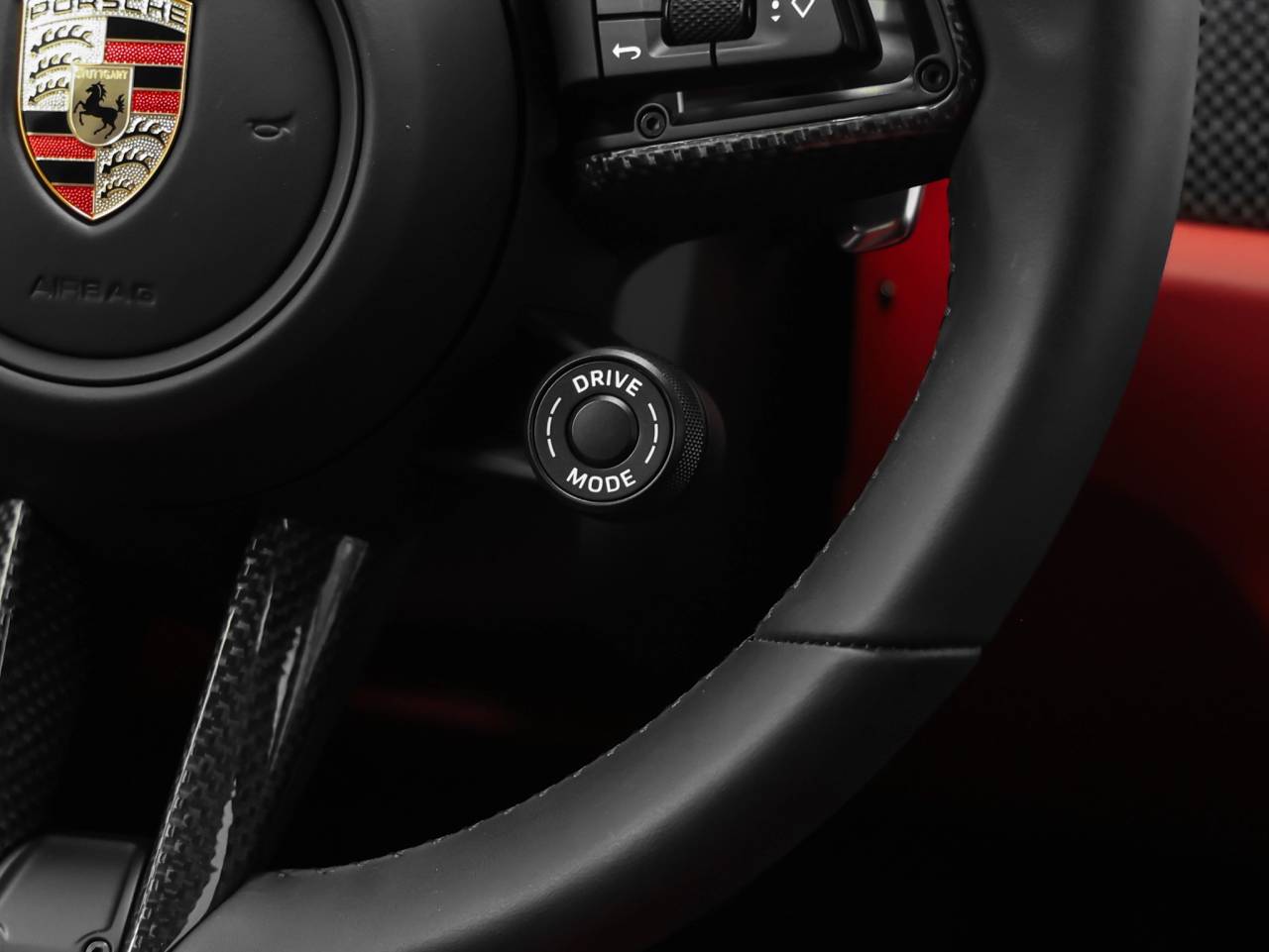 2025 Porsche Macan GTS