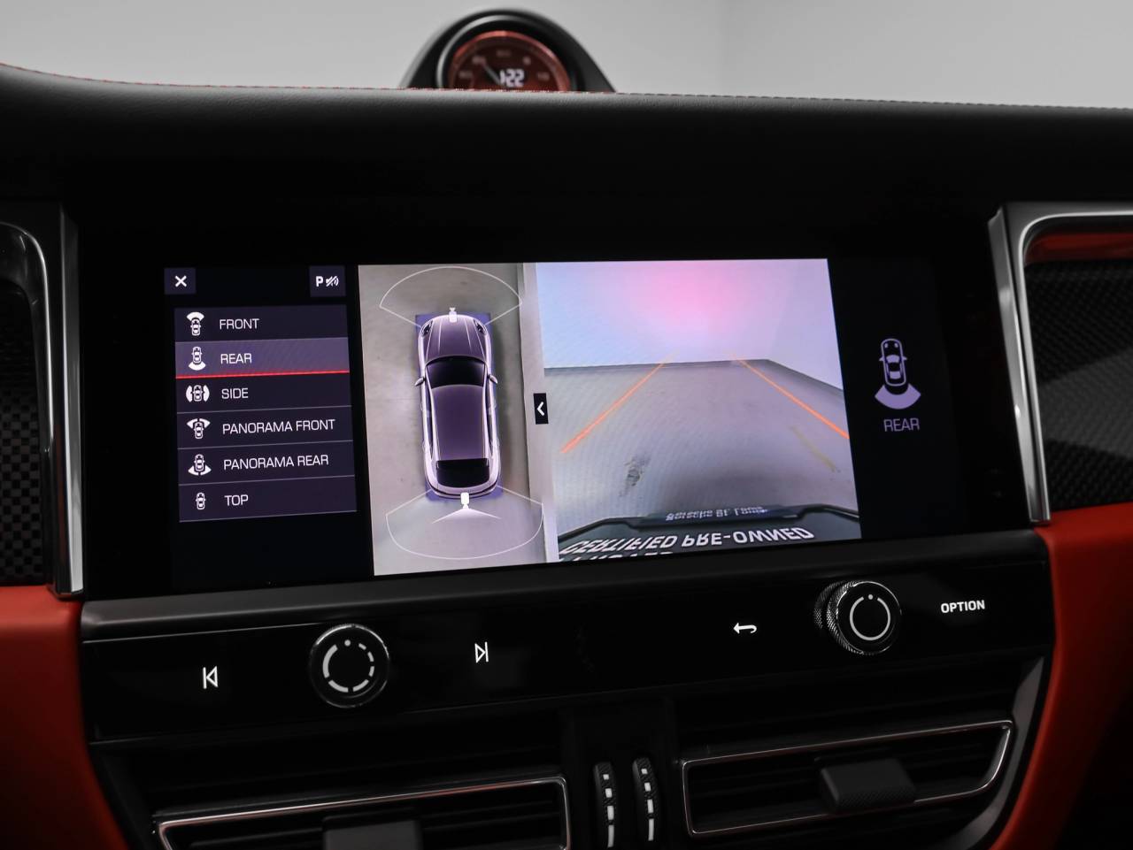 2025 Porsche Macan GTS