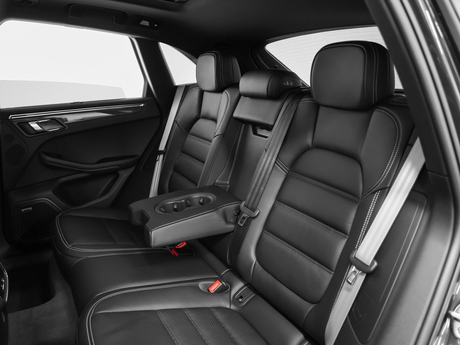 2026 Porsche Macan Macan GTS