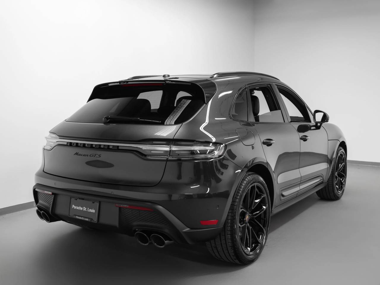 2026 Porsche Macan Macan GTS