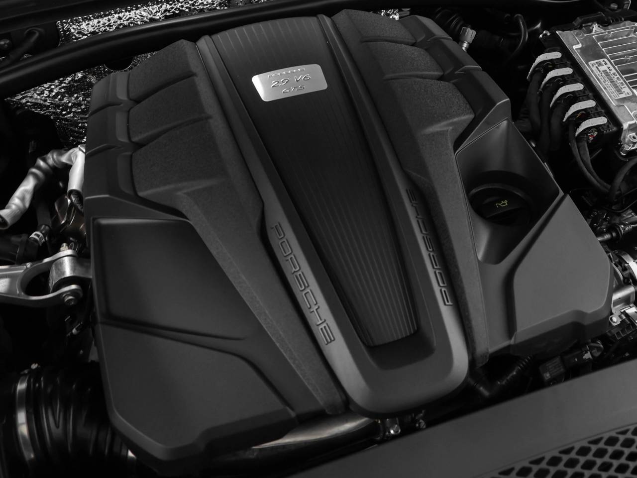 2026 Porsche Macan Macan GTS