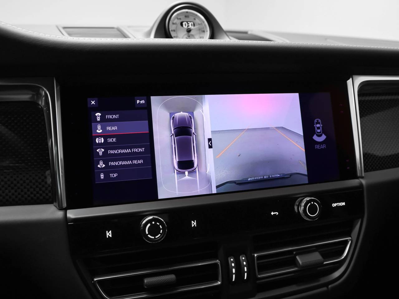 2026 Porsche Macan Macan GTS