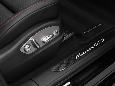 2026 Porsche Macan Macan GTS