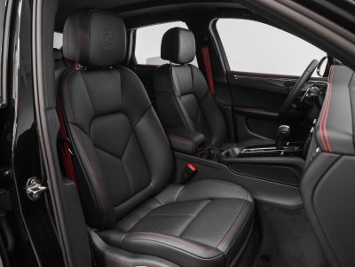 2026 Porsche Macan Macan GTS