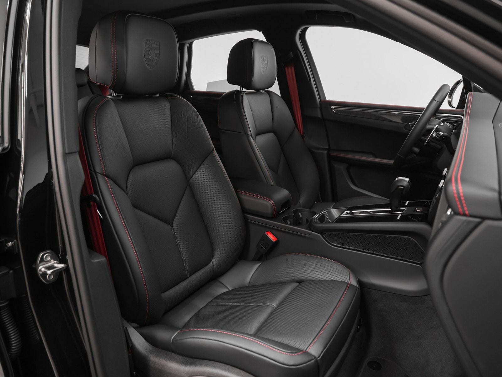 2026 Porsche Macan Macan GTS