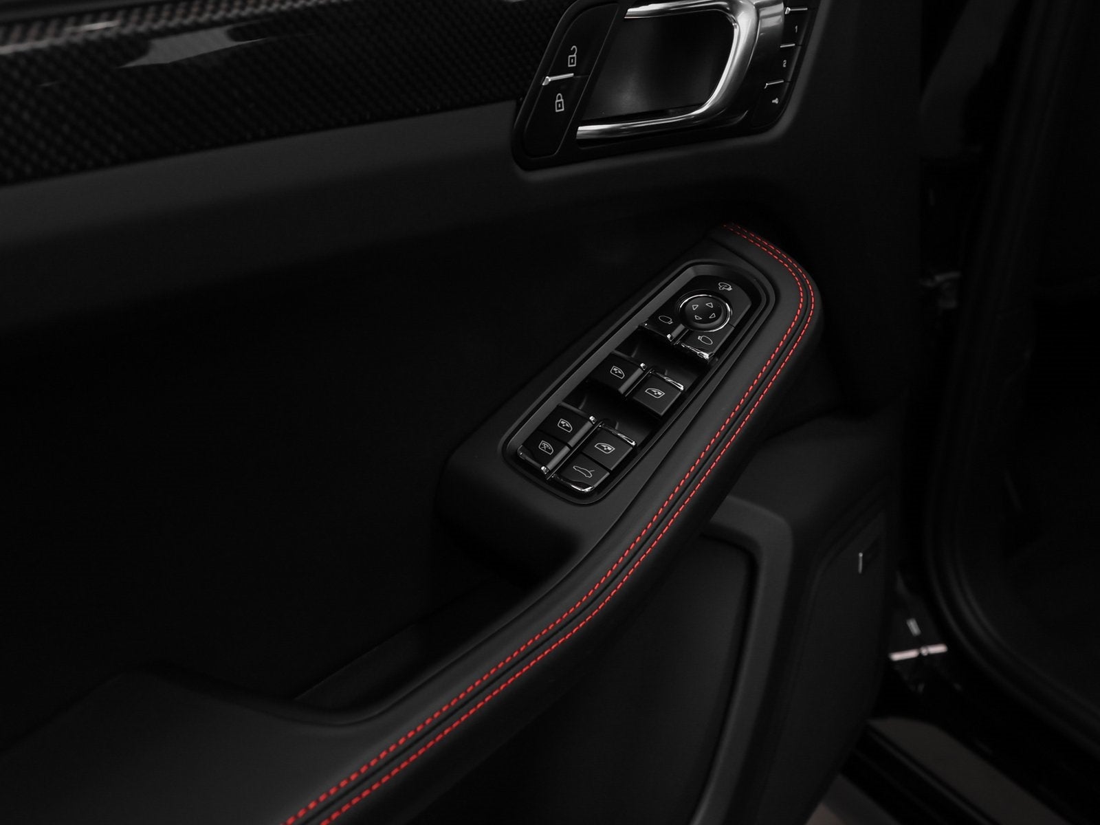 2026 Porsche Macan Macan GTS