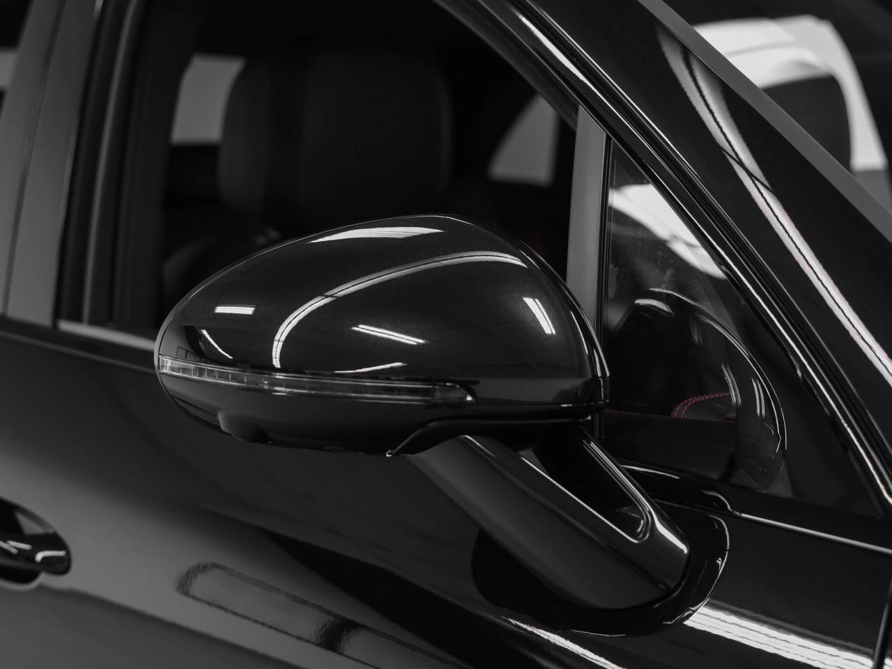 2026 Porsche Macan Macan GTS