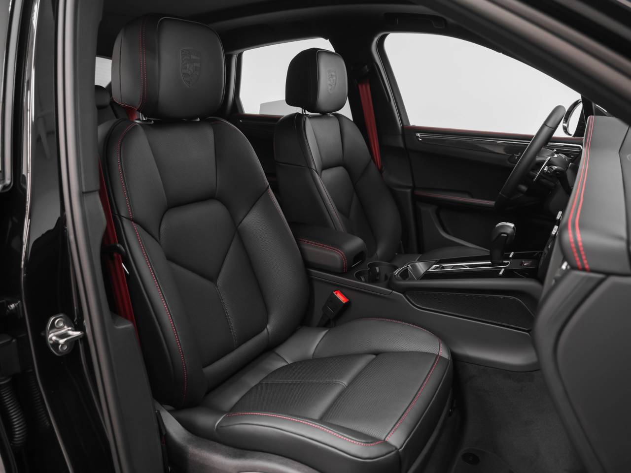 2026 Porsche Macan Macan GTS