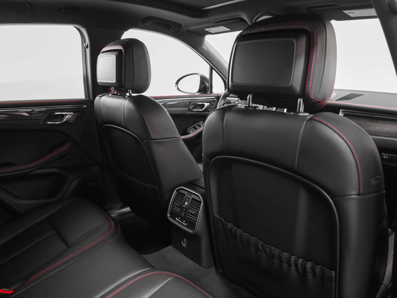 2026 Porsche Macan Macan GTS