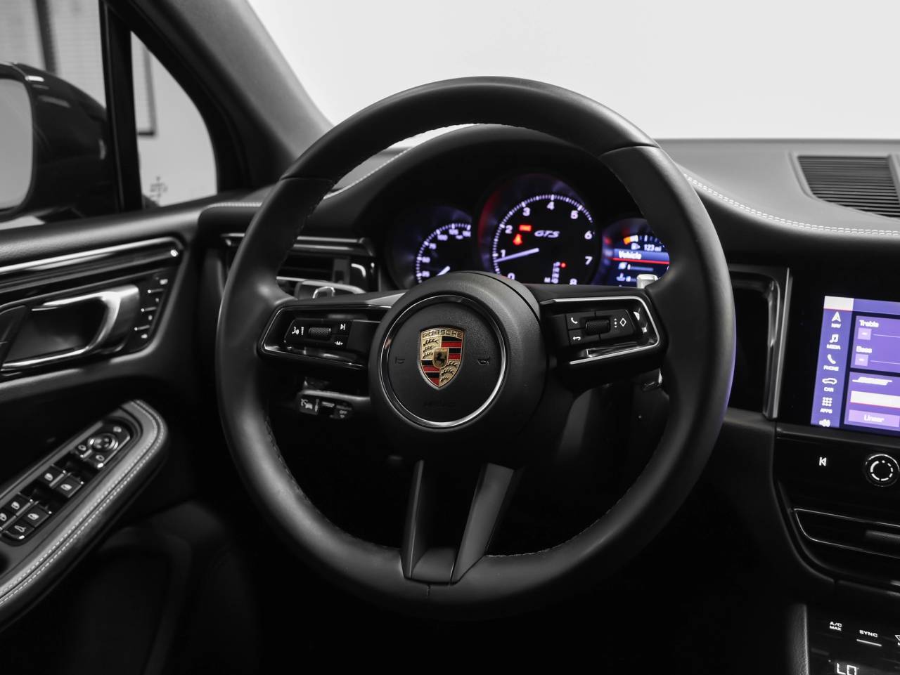 2023 Porsche Macan Macan GTS (MY23)