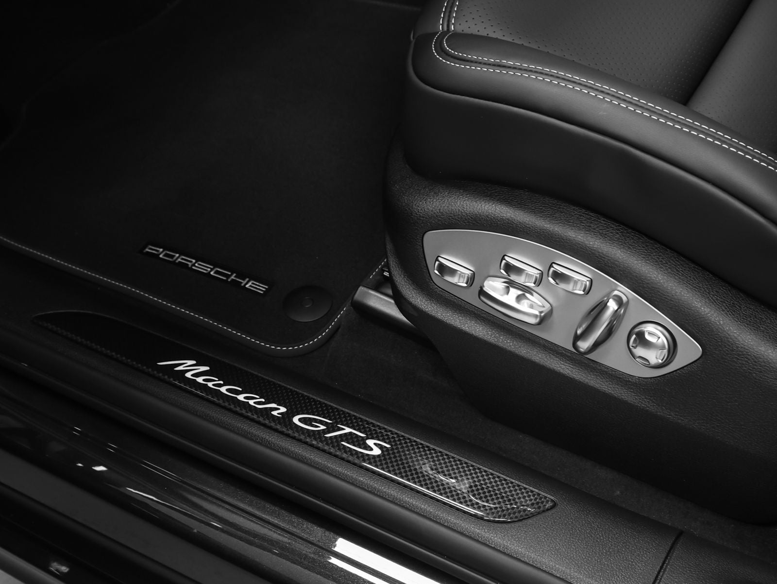2026 Porsche Macan GTS