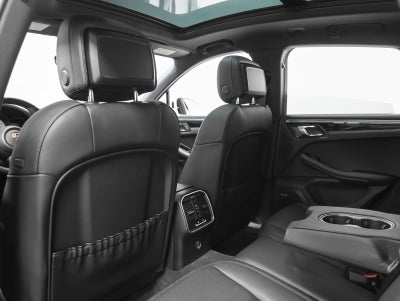2023 Porsche Macan Macan S (MY23)