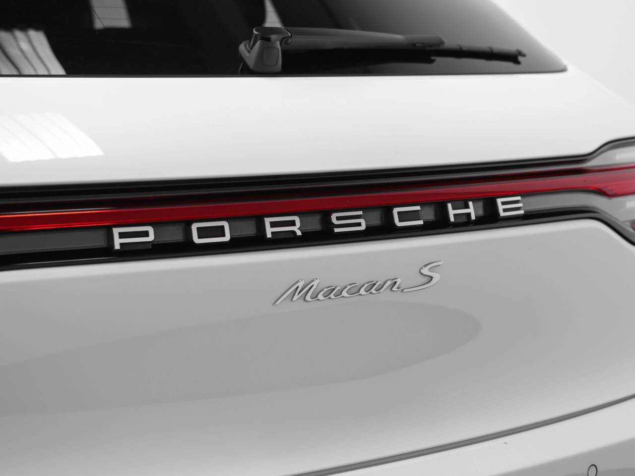 2023 Porsche Macan Macan S (MY23)