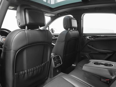 2023 Porsche Macan Macan S (MY23)