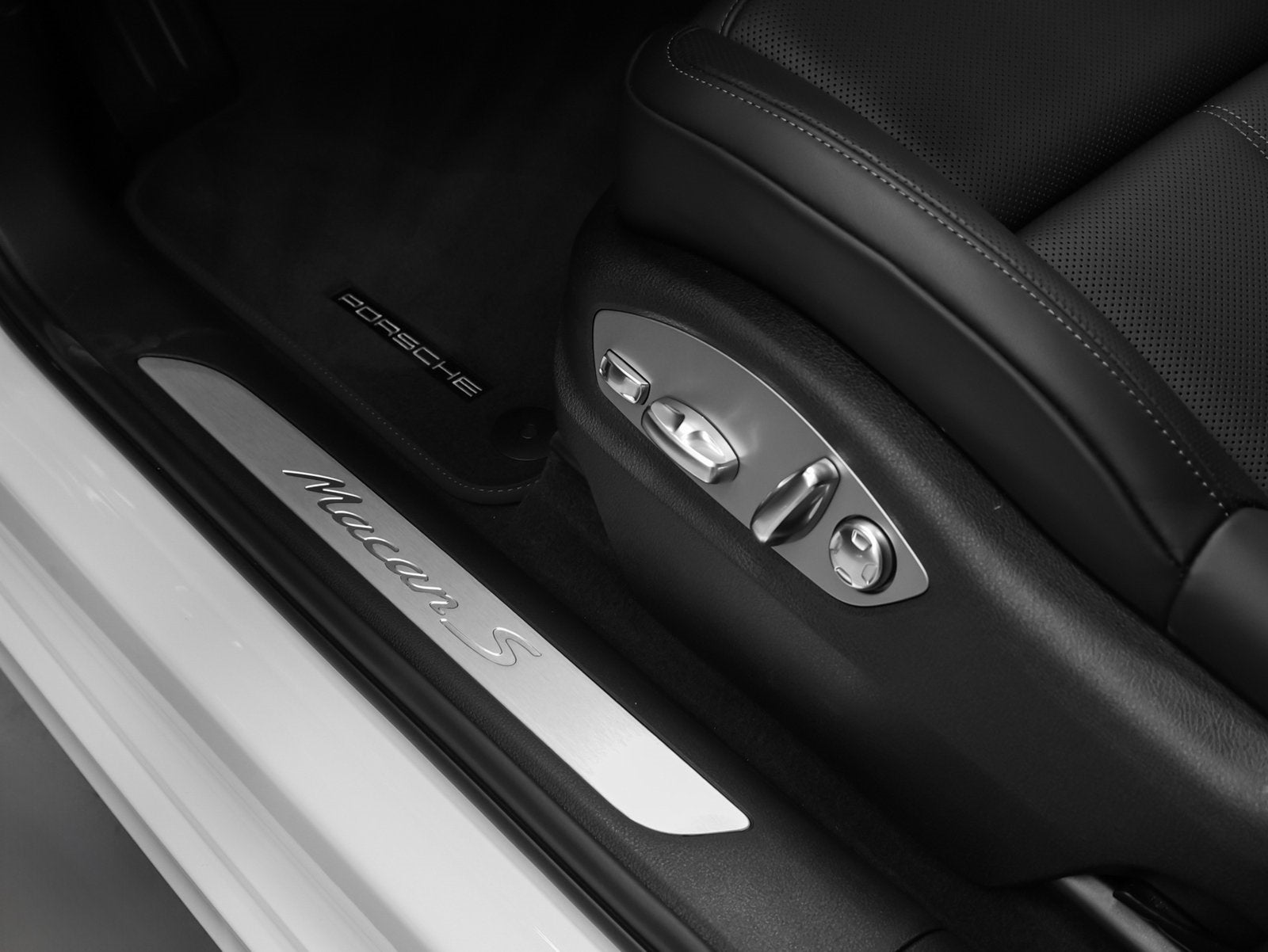 2026 Porsche Macan Macan S