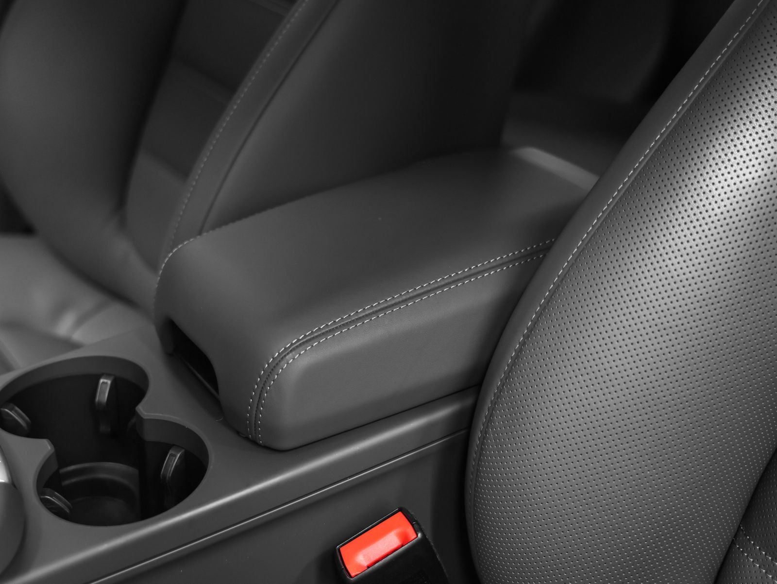 2022 Porsche Macan S