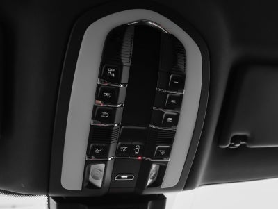 2022 Porsche Macan S